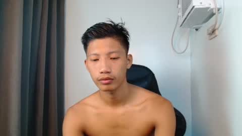 Snapshot of horny_asianmoreno chatting on 10.13.25 ROGER online show from 10.13.25