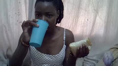 Snapshot of horny_baddie18 chatting on 02.08.26 Leila online show from 02.08.26