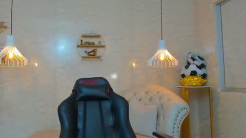 Snapshot of horny_curlss chatting on 07.04.26 Horny Curls online show from 07.04.26