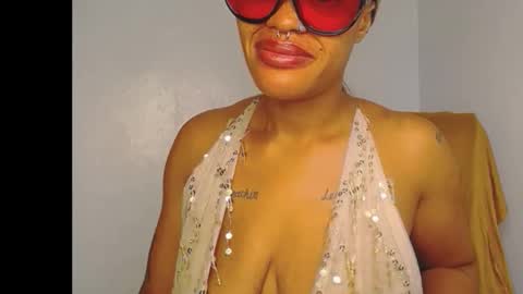 horny_ebonygirl_ online show from 02.26.26