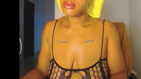 horny_ebonygirl_ online show from 02.28.26