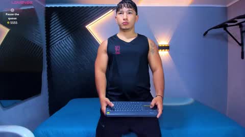 horny_nick18 online show from 03.27.26