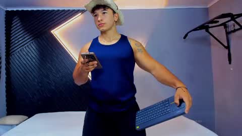 Snapshot of horny_nick18 chatting on 06.18.26 horny_nick18 online show from 06.18.26