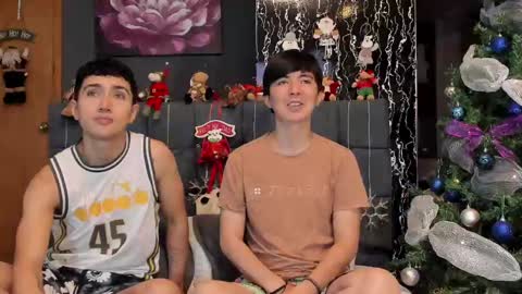 Alex and Camilo online show from 12.07.24