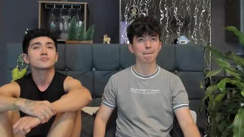 Alex and Camilo online show from 03.04.25