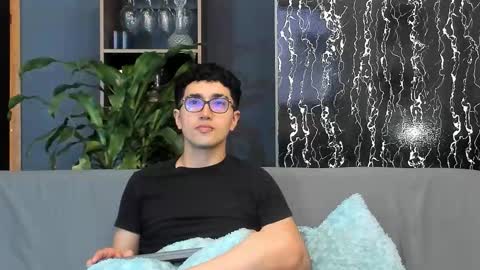 Alex and Camilo online show from 09.14.25