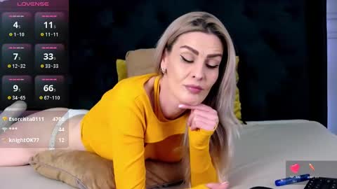 AshlineKatte online show from 02.10.25