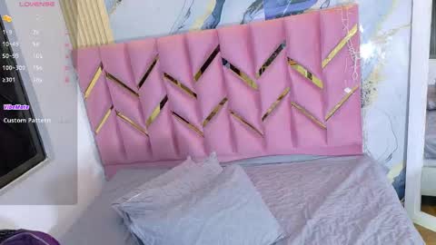 Valentina  online show from 09.17.25