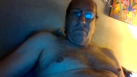 Snapshot of hornyrich6969 chatting on 06.15.26 hornyrich6969 online show from 06.15.26
