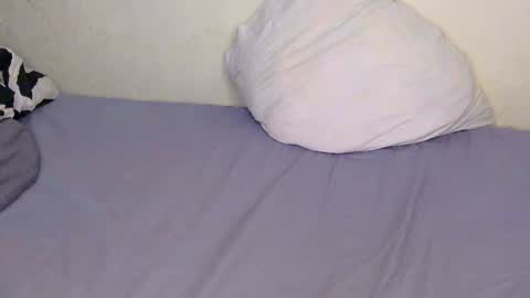 Snapshot of hornyy_cutie chatting on 05.16.26 Its Cora online show from 05.16.26