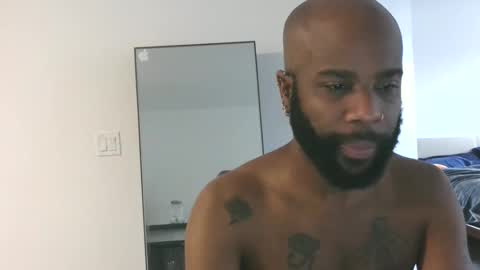 Horus00 online show from 12.17.24