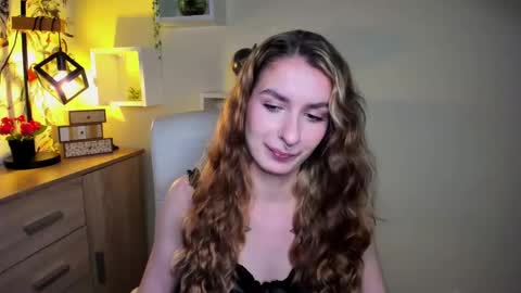 NINA online show from 12.01.25