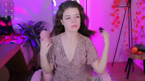 hot__tiny online show from 11.04.25