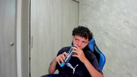 hot bad boy69 online show from 04.14.26