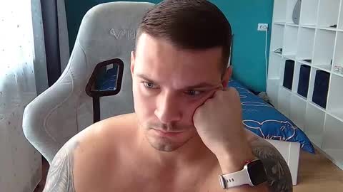 hot_cap_77 online show from 11.16.25