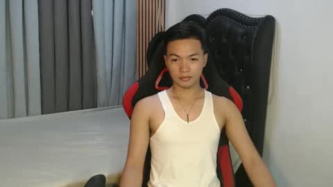 Snapshot of hot_chanie chatting on 01.06.26 chan chan online show from 01.06.26