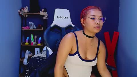 hot chocolate 4u online show from 03.10.25