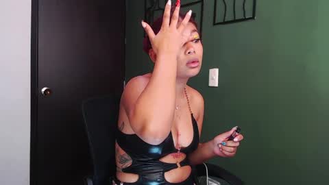 hot chocolate 4u online show from 04.13.26