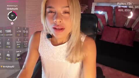 Snapshot of hot_cupid01 chatting on 06.19.26 Valery online show from 06.19.26