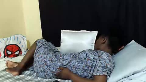 Snapshot of hot_darling95 chatting on 10.10.25 Milly online show from 10.10.25