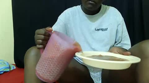 Snapshot of hot_darling95 chatting on 01.08.26 Milly online show from 01.08.26