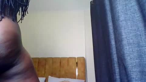 Snapshot of hot_ebony11 chatting on 07.01.26 chooo pie online show from 07.01.26
