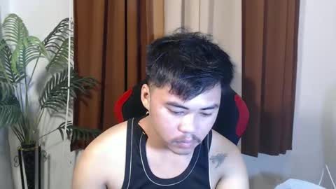 Snapshot of hot_emmanuel chatting on 05.27.26 hot_emmanuel online show from 05.27.26