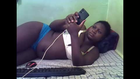 Snapshot of hot_girlly chatting on 11.20.25 hot_girlly online show from 11.20.25