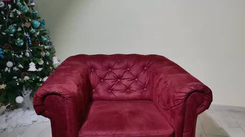 Snapshot of hot_hayde chatting on 01.06.25 Aly online show from 01.06.25