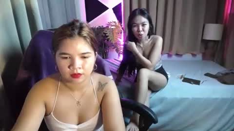 Snapshot of hot_ice_cube chatting on 11.16.25 Ms Yen online show from 11.16.25