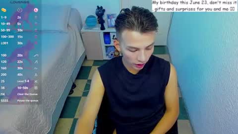 Snapshot of hot_latin_temptation chatting on 06.12.26 Alejandro online show from 06.12.26