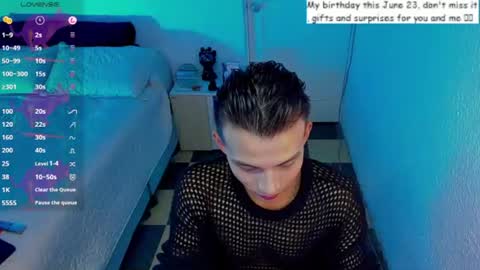 Snapshot of hot_latin_temptation chatting on 06.15.26 Alejandro online show from 06.15.26