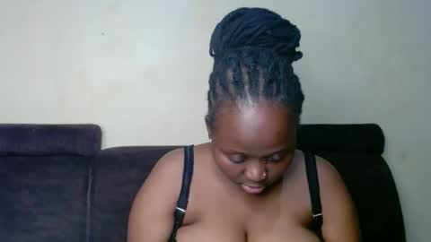 Linah online show from 11.27.25