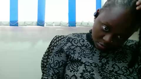 Linah online show from 12.17.25