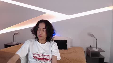 Snapshot of hot_little_bunny chatting on 12.22.24 Alana online show from 12.22.24