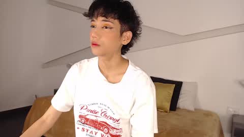 Snapshot of hot_little_bunny chatting on 02.06.25 Alana online show from 02.06.25