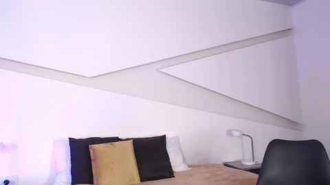 Snapshot of hot_little_bunny chatting on 02.25.25 Alana online show from 02.25.25