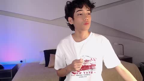 Snapshot of hot_little_bunny chatting on 03.12.25 Alana online show from 03.12.25