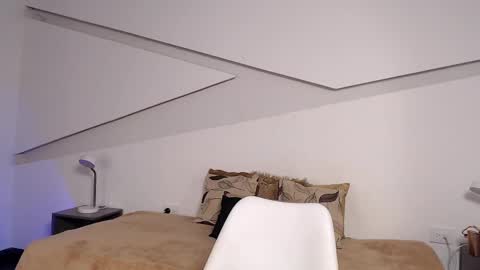 Snapshot of hot_little_bunny chatting on 09.18.25 Alana online show from 09.18.25