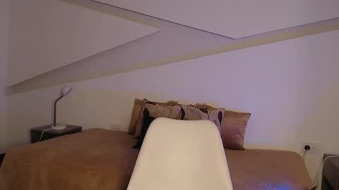 Snapshot of hot_little_bunny chatting on 10.12.25 Alana online show from 10.12.25