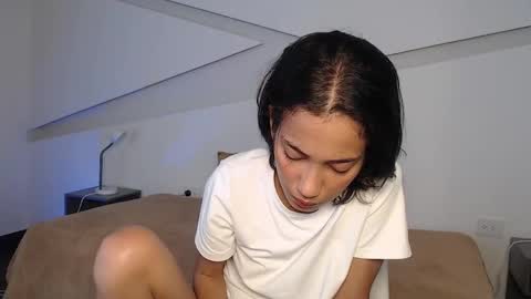 Snapshot of hot_little_bunny chatting on 10.15.25 Alana online show from 10.15.25