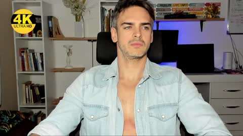 Snapshot of hot_martin25 chatting on 12.26.24 Martin online show from 12.26.24