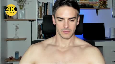 Snapshot of hot_martin25 chatting on 01.15.25 Martin online show from 01.15.25