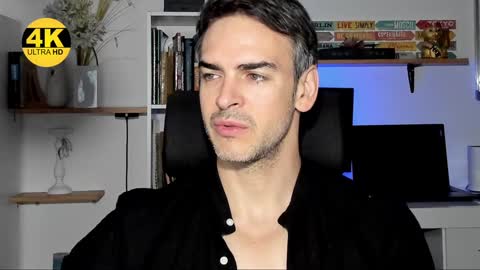 Snapshot of hot_martin25 chatting on 01.17.25 Martin online show from 01.17.25