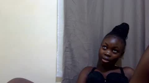 hot_melanie1 online show from 05.13.26