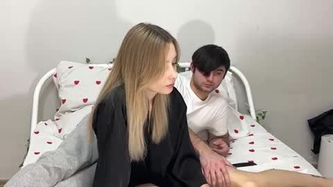 Sara and Sam online show from 12.19.25