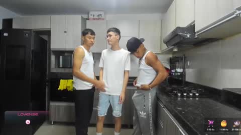 Vanesa Oliver and Andrew online show from 10.06.25