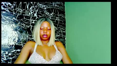 Stella online show from 12.23.24