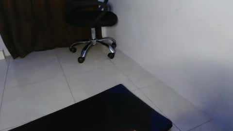 Snapshot of hotandpower10 chatting on 01.16.25 Hot and PowerHOPE U MISS ME online show from 01.16.25