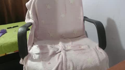 Snapshot of hotandpower10 chatting on 02.25.25 Hot and PowerHOPE U MISS ME online show from 02.25.25